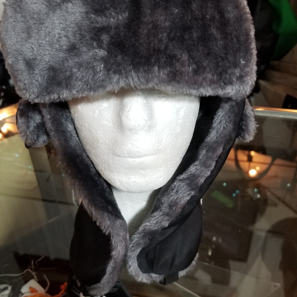 Winter hat - Picture 4 of 4